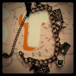 British Travel Charm Bracelet Claire's